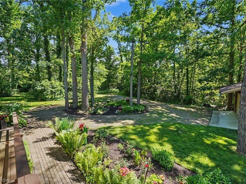 2216 N Medina Line Road , Akron, OH 44333 Photo 33