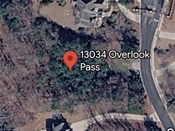 13034 Overlook Pass , Roswell, GA 30075