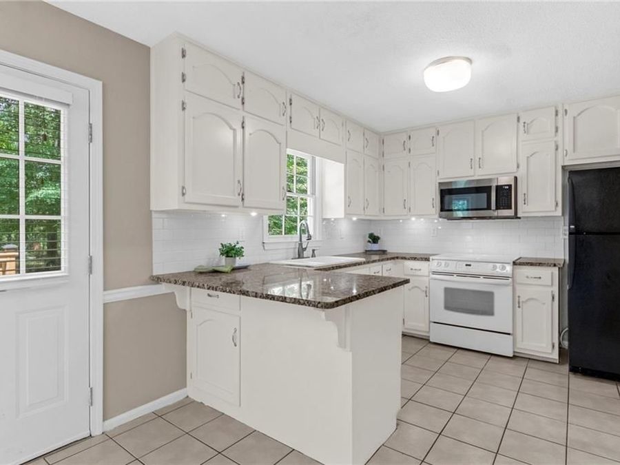 Property Image 16