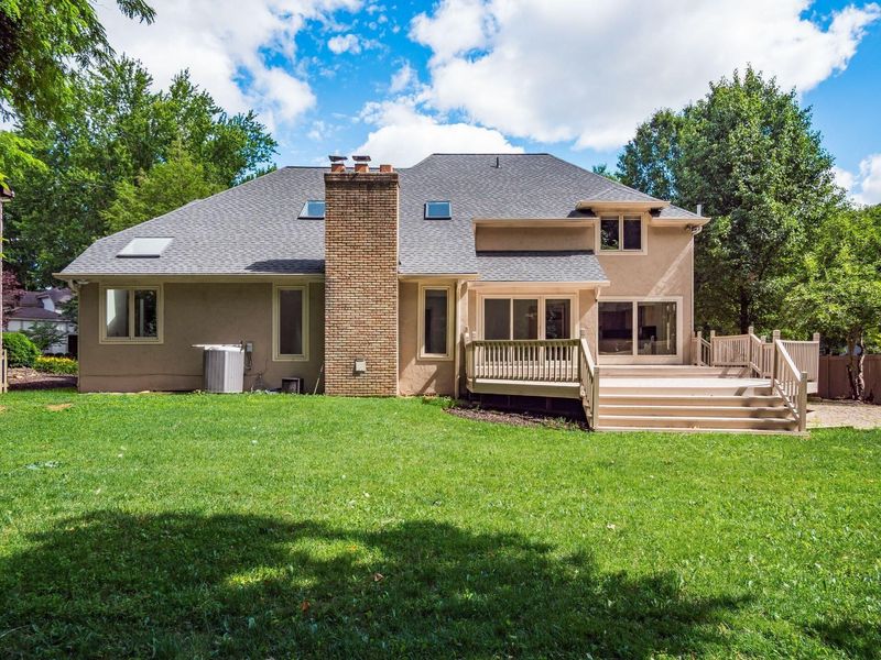 259 Autumn Leaf Court, Columbus, OH 43235 Photo 2
