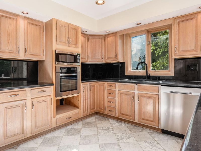 259 Autumn Leaf Court, Columbus, OH 43235 Photo 40