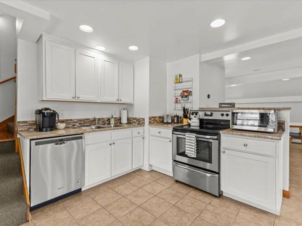 112 Main Street, Unit 7, Stowe, VT 05672