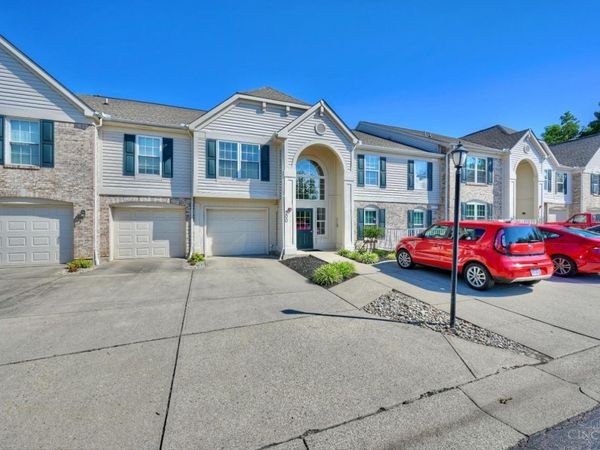 200 Postoak Lane, Unit D, Milford, OH 45150