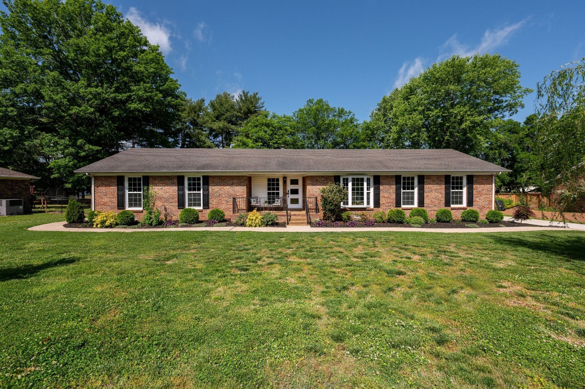 2607 Regency Park Dr, Murfreesboro, TN 37129 Main Photo