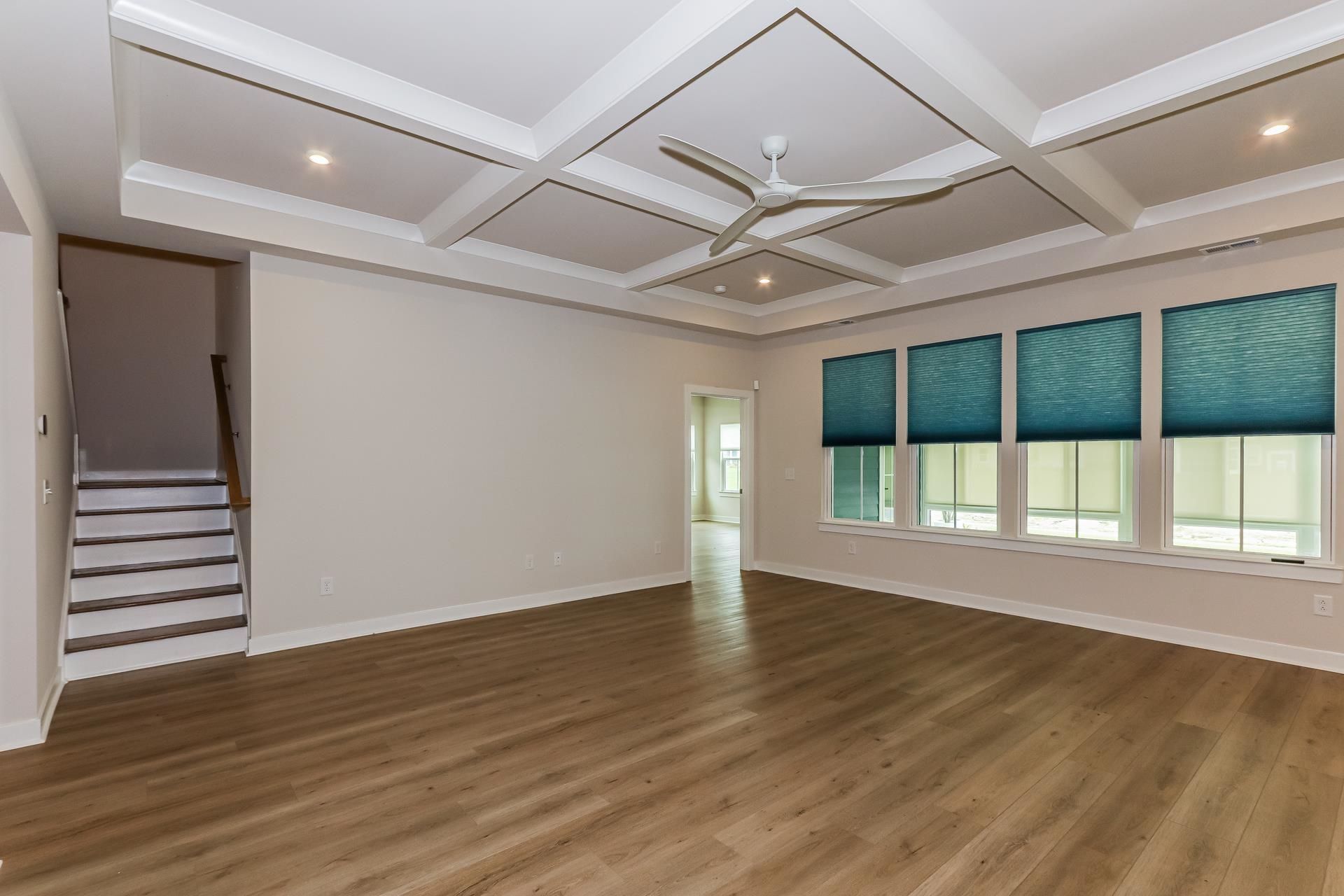 2218 Vera Way  Photo 13