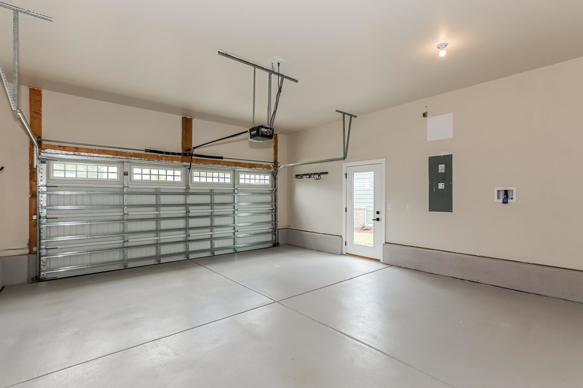 2218 Vera Way  Photo 17