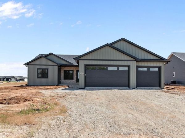 N9274 HOMESTEAD LANE, Appleton, WI 54915