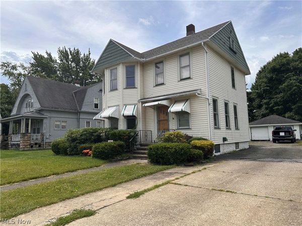 3323 Lake Avenue , Ashtabula, OH 44004