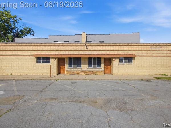16205 E Warren Avenue , Detroit, MI 48224