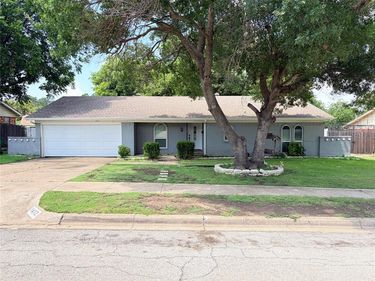 1412 Linwood Lane, Fort Worth, TX 76134