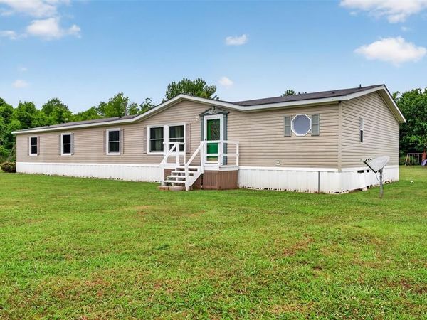 600 Highway 527 , Elm Grove, LA 71051