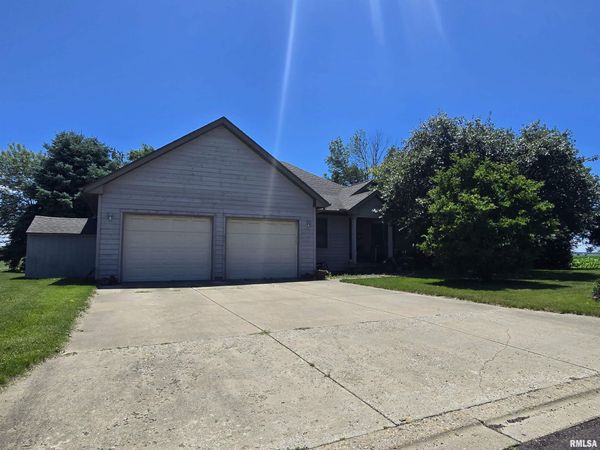 416 KENNEDY Drive, Metamora, IL 61548