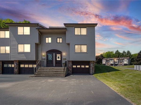369 Cameco Circle, Liverpool, NY 13090