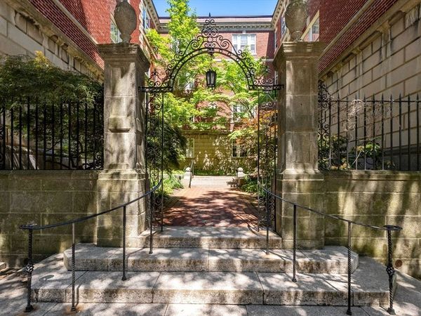 4 Washington Avenue, Unit 5, Cambridge, MA 02140