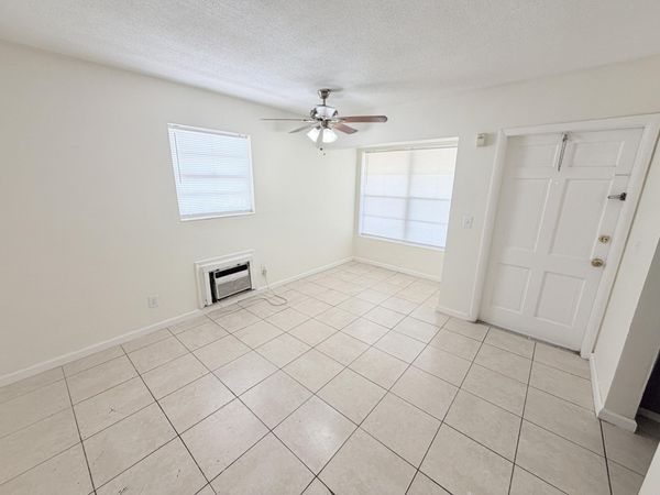 3030 NW 43rd Terrace, Unit 207, Lauderdale Lakes, FL 33313