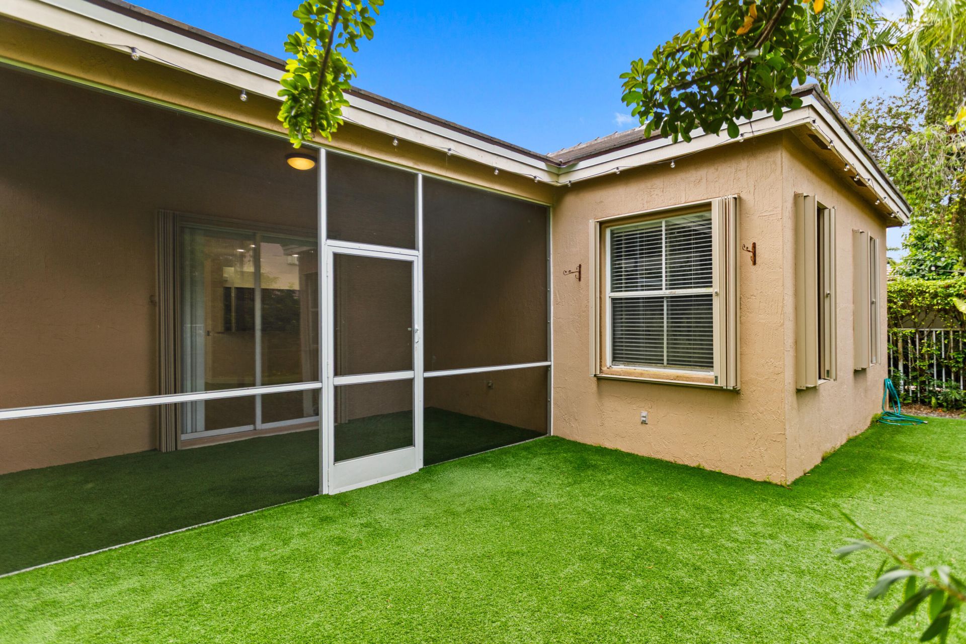 1071 Bluewood Terrace, Weston, FL 33327 Photo