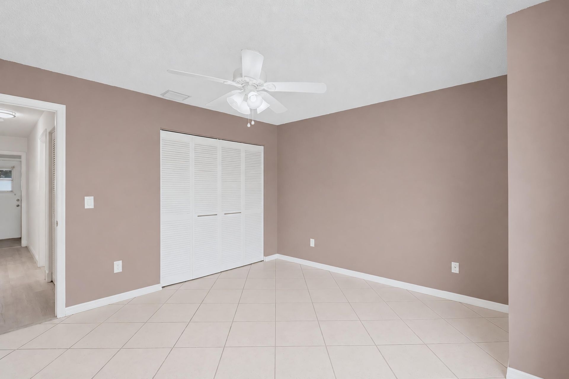 117 Sherwood Drive, Royal Palm Beach, FL 33411 Photo