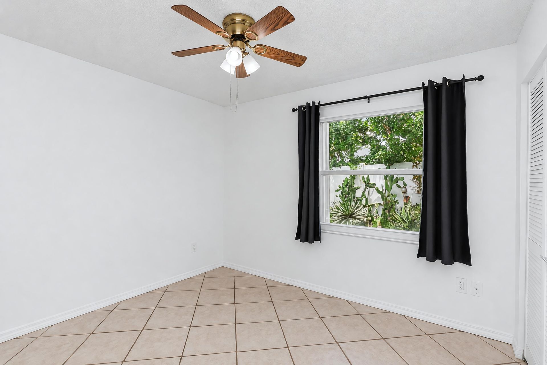 117 Sherwood Drive, Royal Palm Beach, FL 33411 Photo