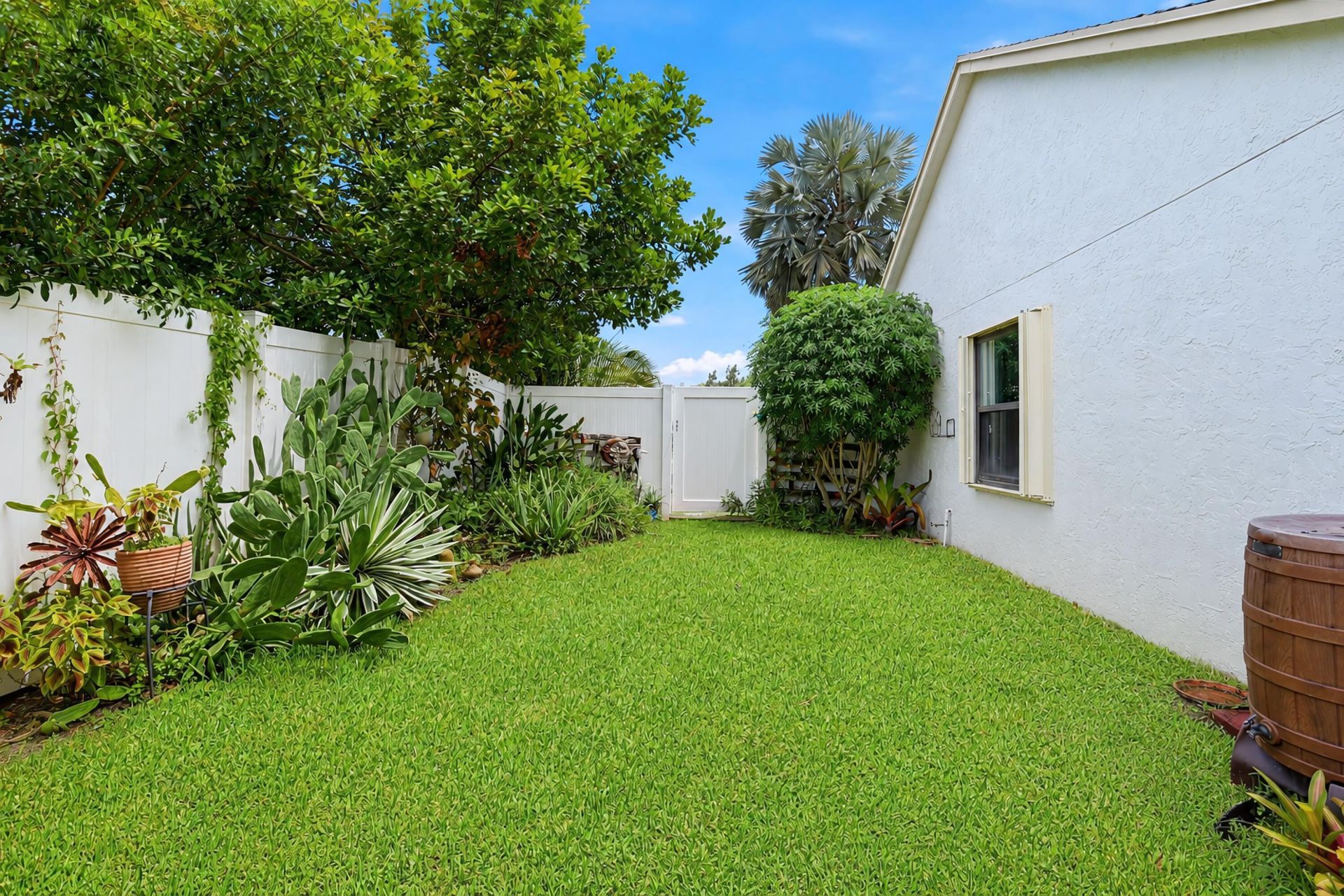117 Sherwood Drive, Royal Palm Beach, FL 33411 Photo