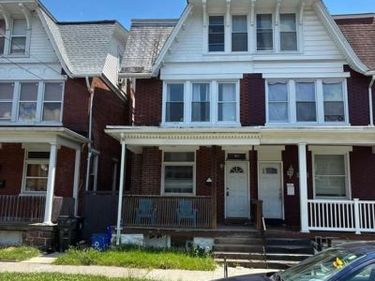 1611 NORTH STREET , HARRISBURG, PA 17103