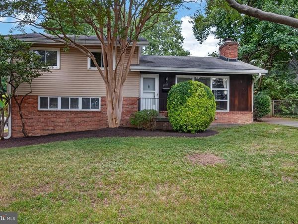 3303 17TH STREET N, ARLINGTON, VA 22201