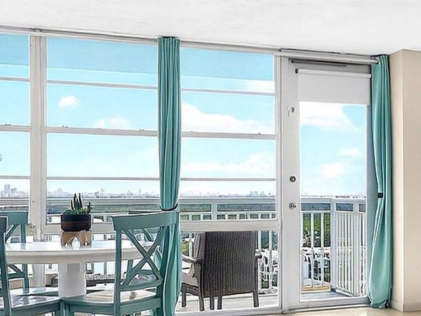 301 174th St, Unit 1905 + DEN, Sunny Isles Beach, FL 33160