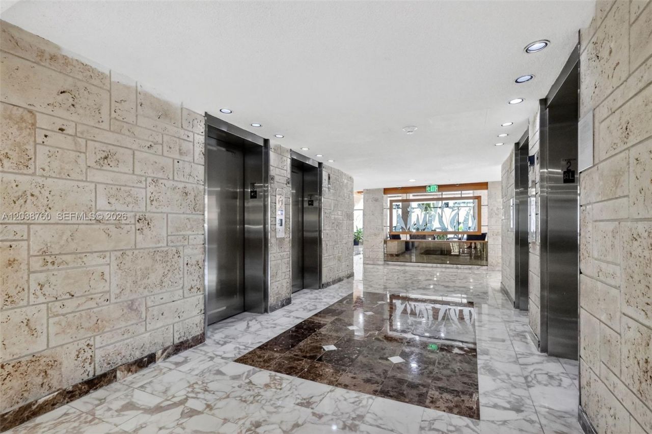 301 174th St, Unit 1905 + DEN, Sunny Isles Beach, FL 33160 Photo