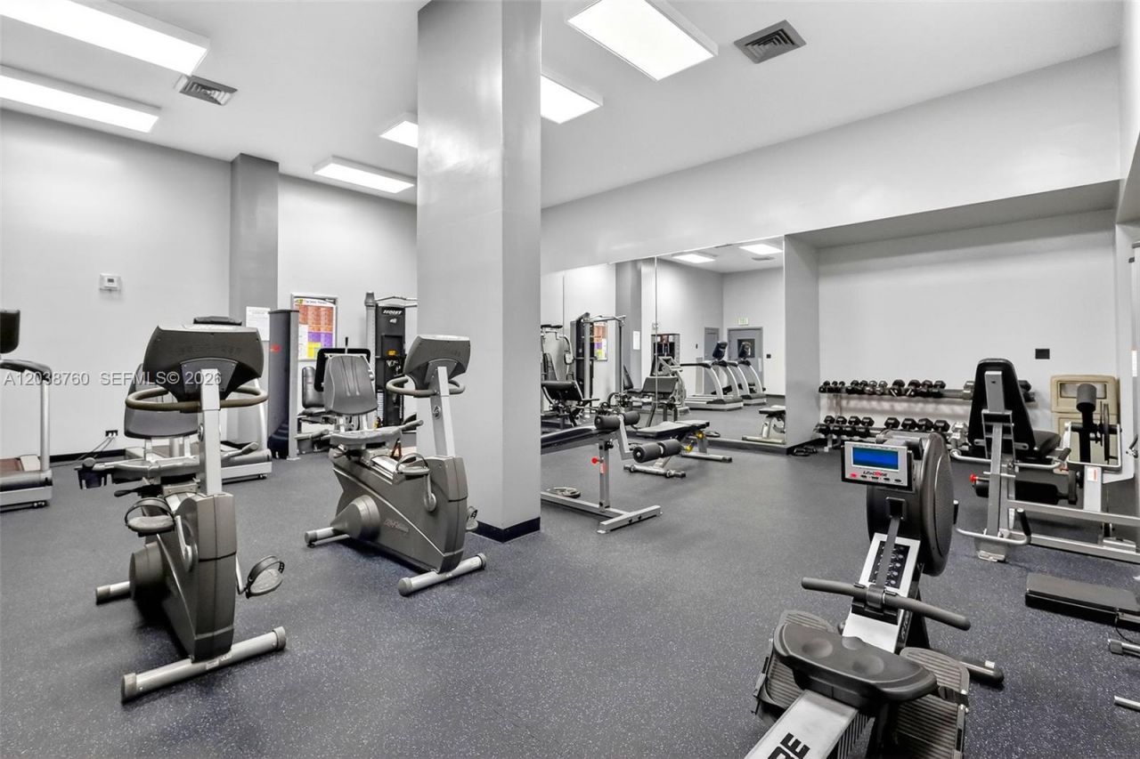 301 174th St, Unit 1905 + DEN, Sunny Isles Beach, FL 33160 Photo