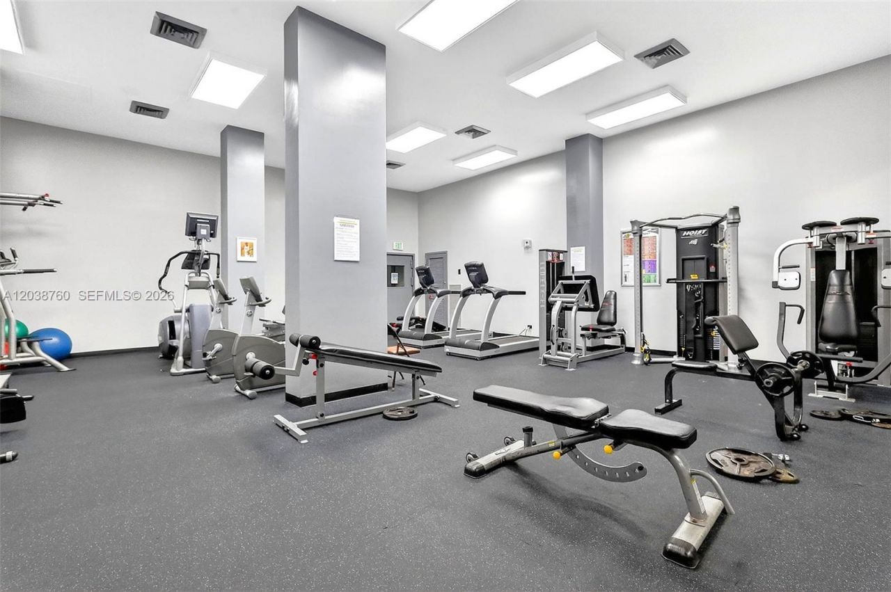 301 174th St, Unit 1905 + DEN, Sunny Isles Beach, FL 33160 Photo
