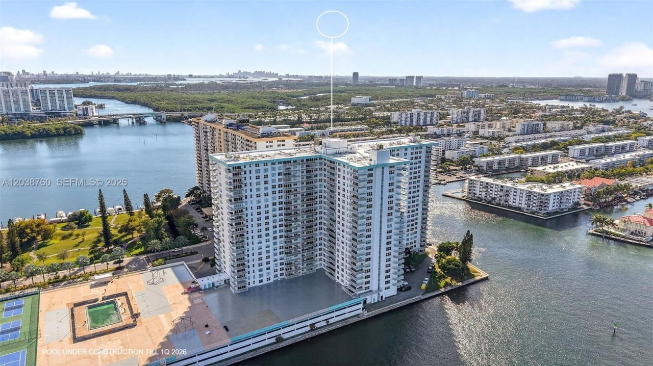 301 174th St, Unit 1905 + DEN, Sunny Isles Beach, FL 33160 Photo