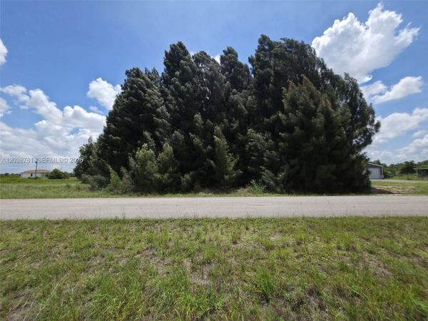 1616 LOUIS AVE , Lehigh Acres, FL 33972