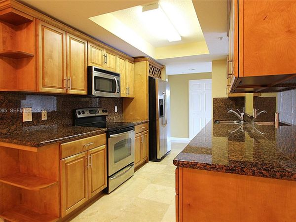 3530 SW 22nd St , Unit 505, Miami, FL 33145