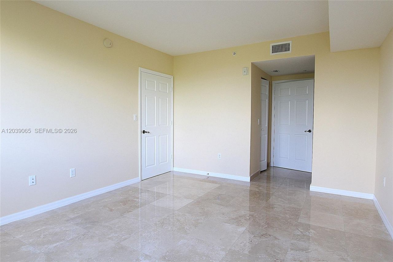 3530 SW 22nd St , Unit 505, Miami, FL 33145 Photo