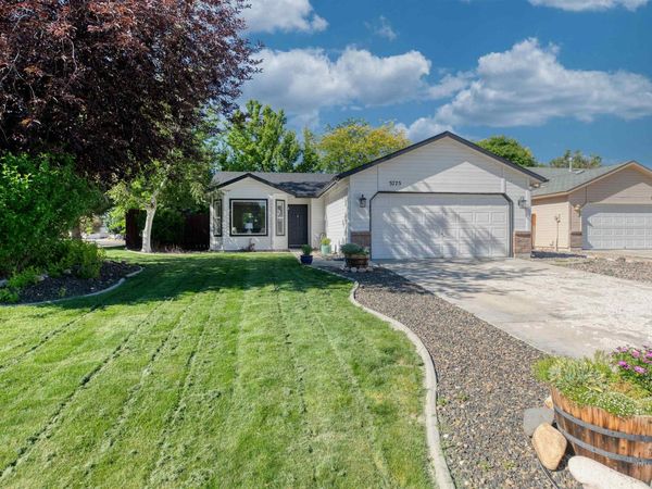 3775 E Wormwood Ct, Boise, ID 83716