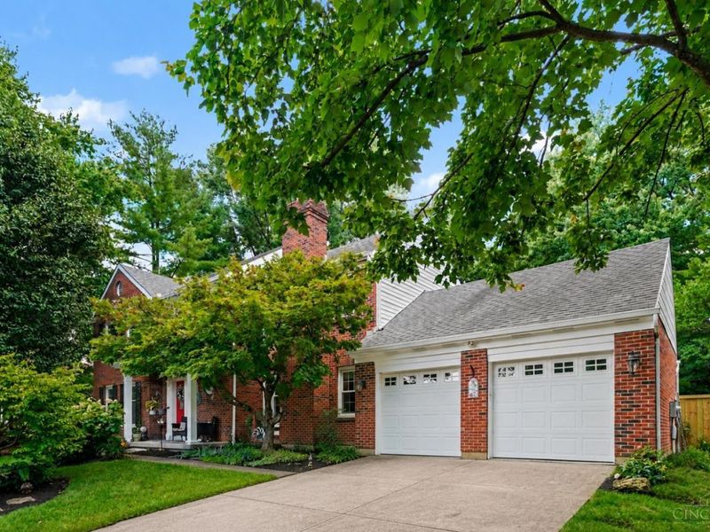 2234 Candlemaker Drive, Anderson Twp, OH 45244 Photo 2