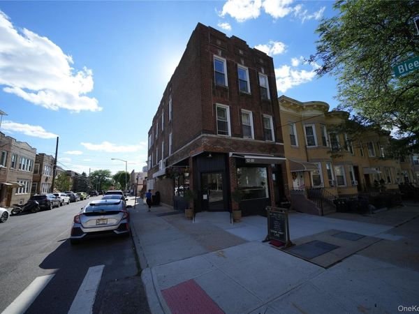 6286 60th Place , Unit 3, Ridgewood, NY 11385