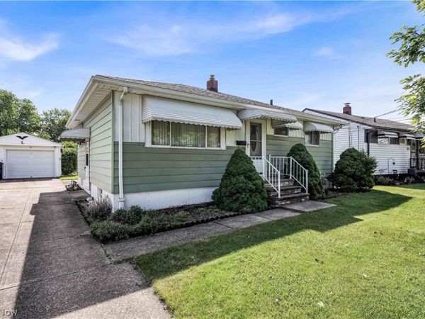 15540 Paulding Boulevard , Brook Park, OH 44142
