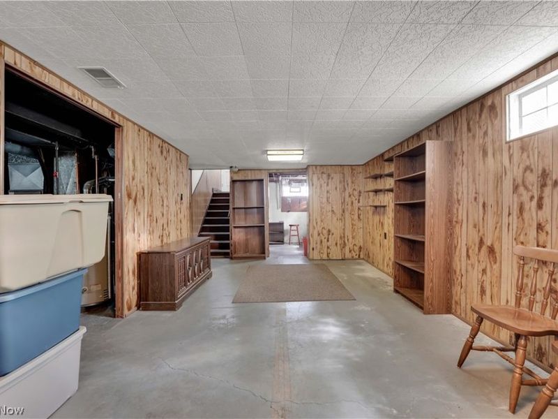 15540 Paulding Boulevard, Brook Park, OH 44142 Photo 11