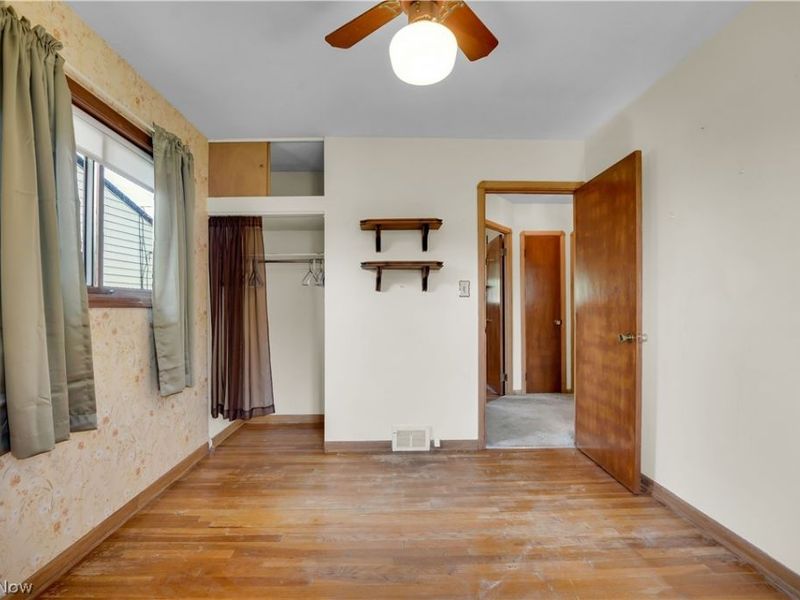 15540 Paulding Boulevard, Brook Park, OH 44142 Photo 13