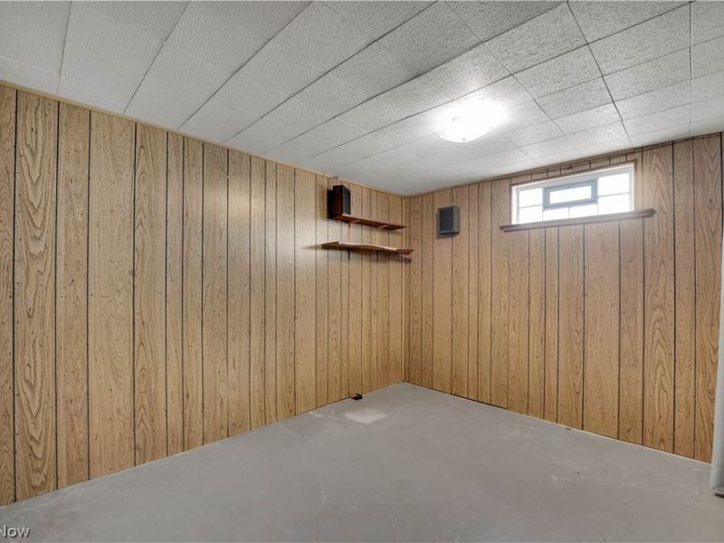 15540 Paulding Boulevard, Brook Park, OH 44142 Photo 19