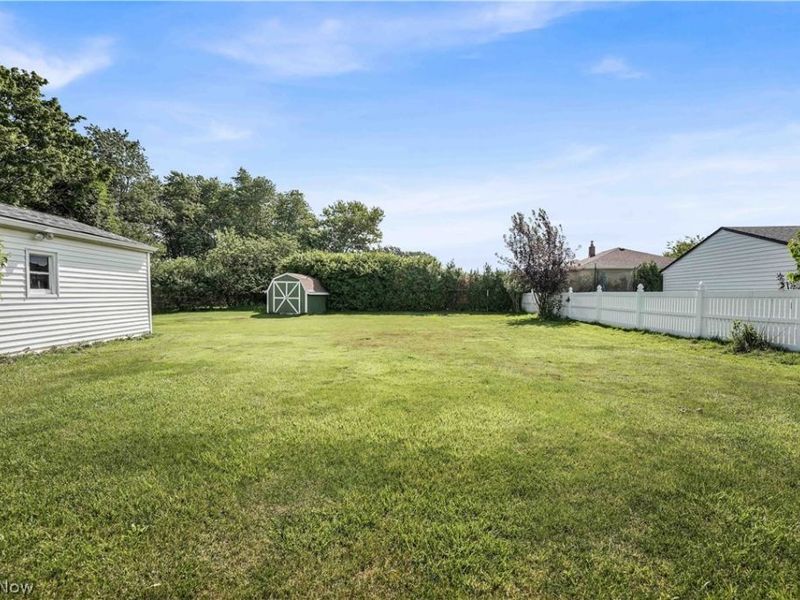 15540 Paulding Boulevard, Brook Park, OH 44142 Photo 25
