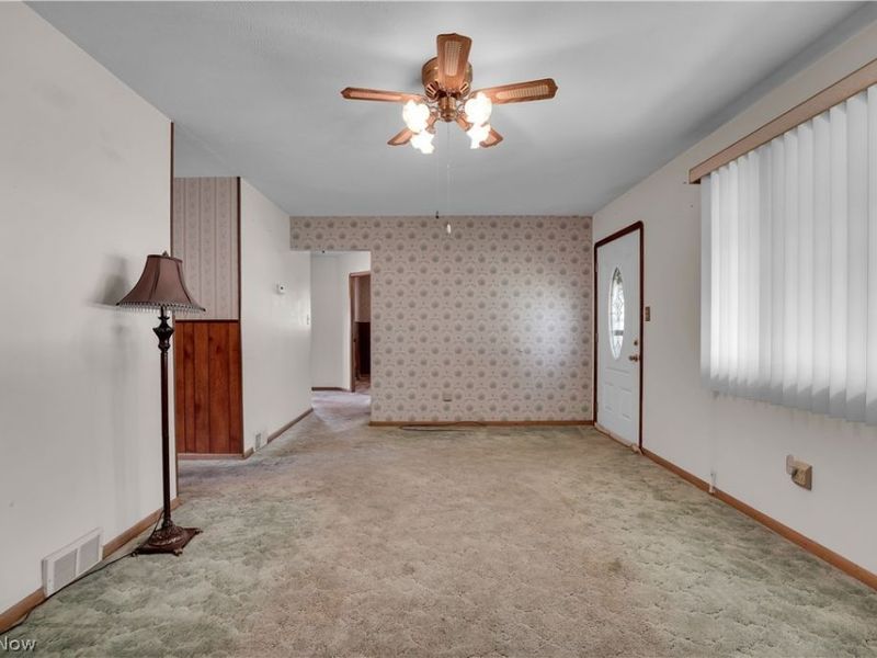 15540 Paulding Boulevard, Brook Park, OH 44142 Photo 4
