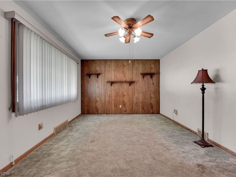 15540 Paulding Boulevard, Brook Park, OH 44142 Photo 5