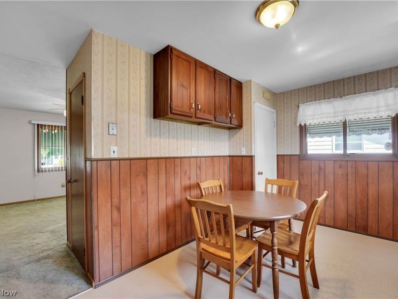 15540 Paulding Boulevard, Brook Park, OH 44142 Photo 9