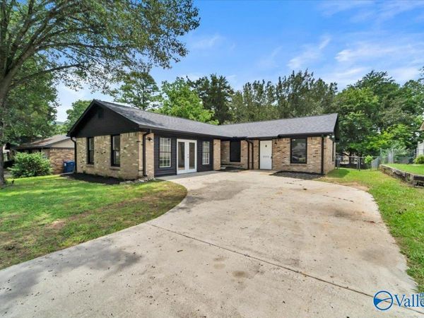 1012 Riverchase Road SE, Huntsville, AL 35803