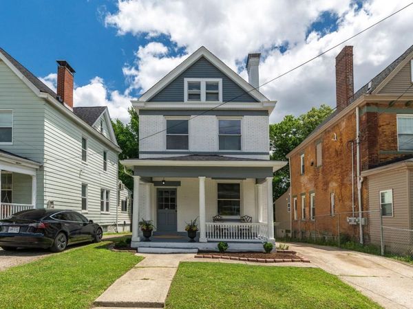 2028 Burnet Avenue, Cincinnati, OH 45219