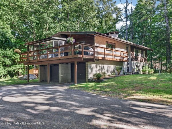 44 Max'S Place, West Hurley, NY 12491