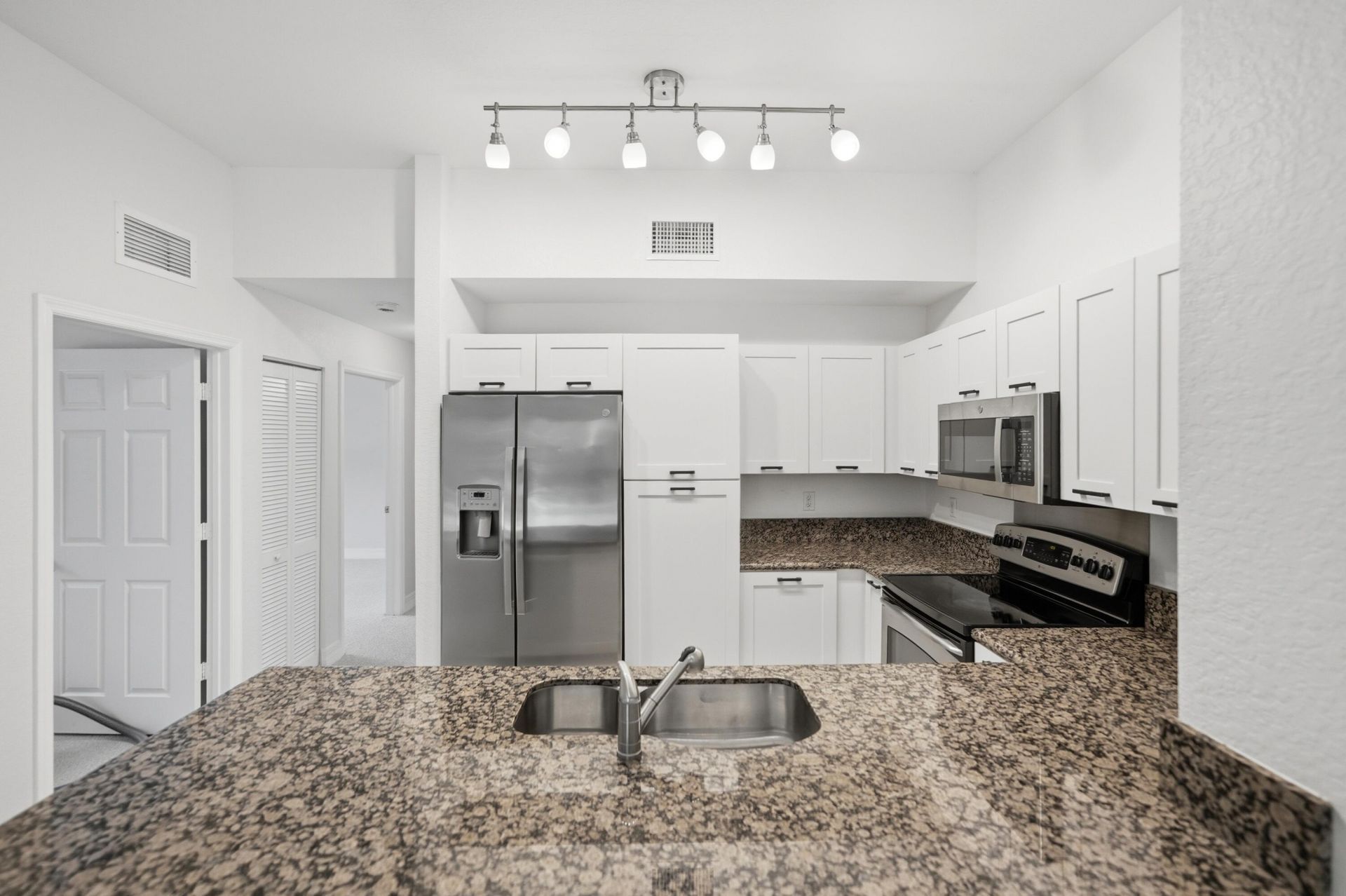 58 SE Palermo Court, Unit 104, Stuart, FL 34994 Photo