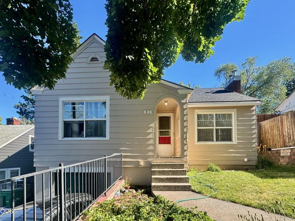 636 Roseway Drive, Klamath Falls, OR 97601