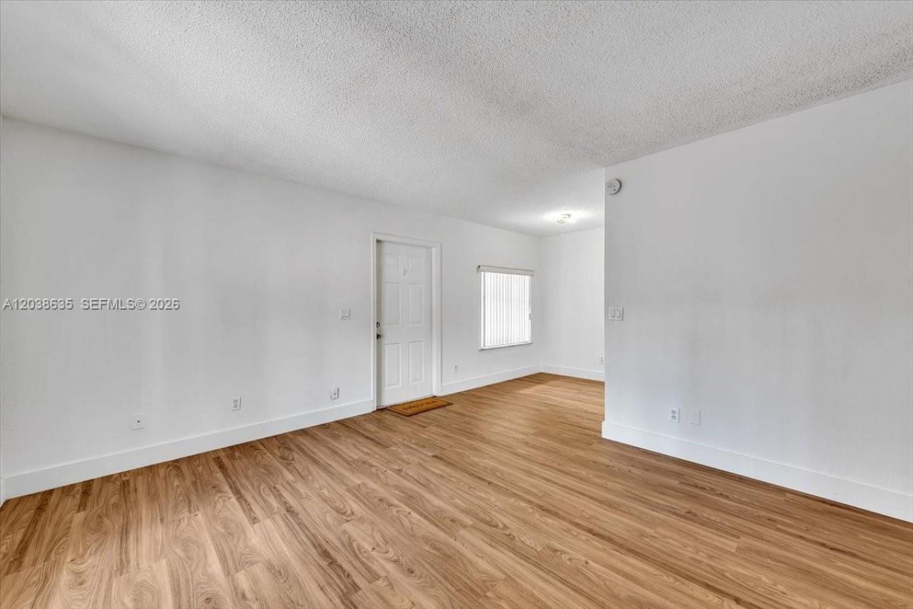 1405 Miami Rd , Unit 7, Fort Lauderdale, FL 33316 Photo
